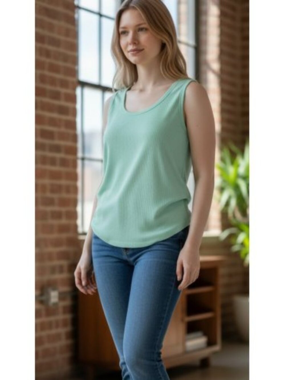 BOUTIQUE EUROPA Sherbet Green Ribbed Layering Tank Ladies Large